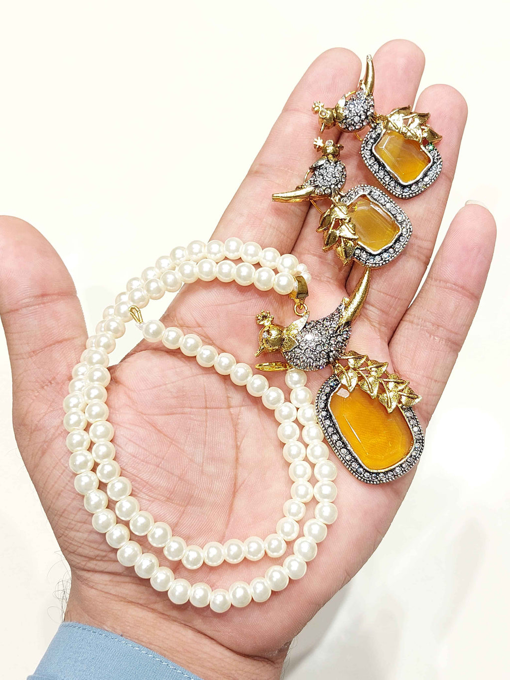 Majesty's Woven Grandeur Set for Women