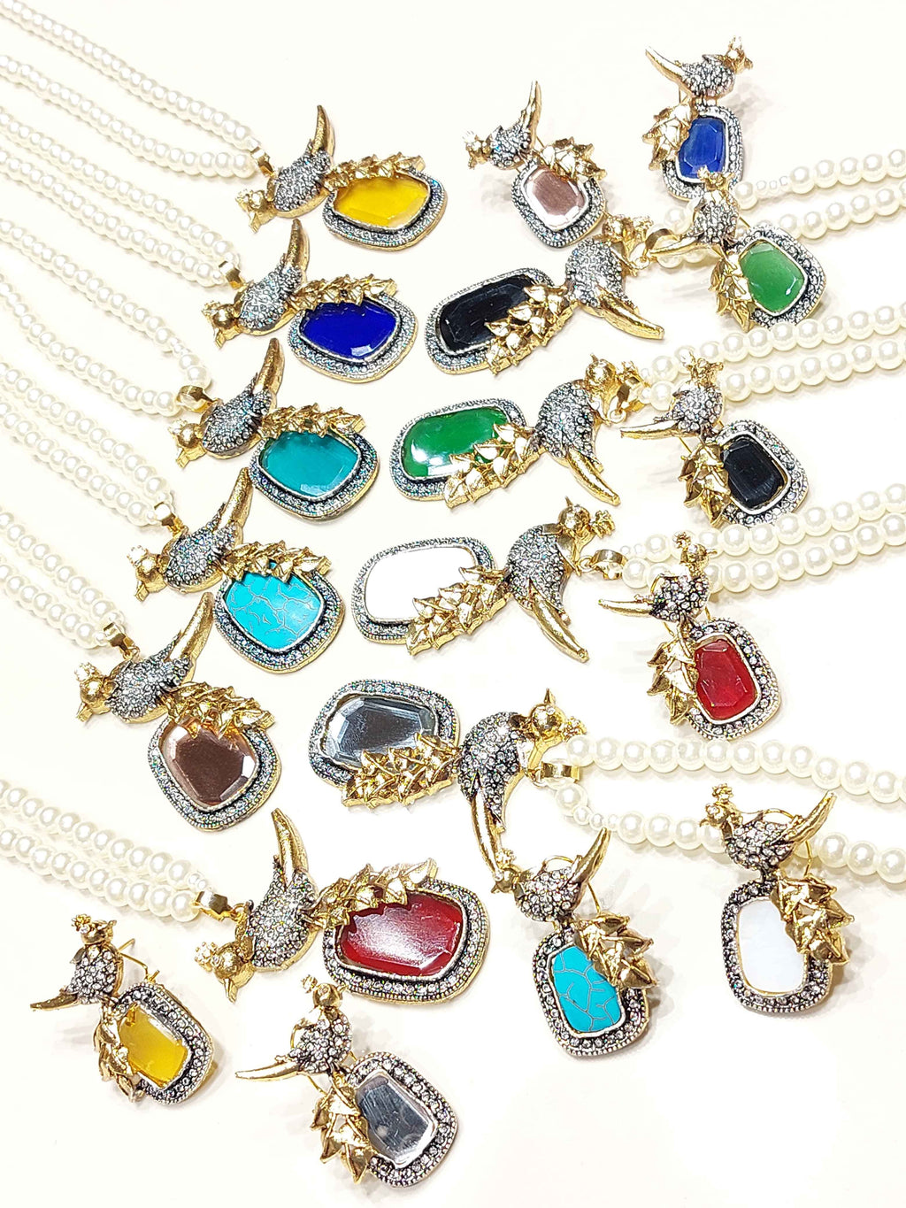 Majesty's Woven Grandeur Set for Women