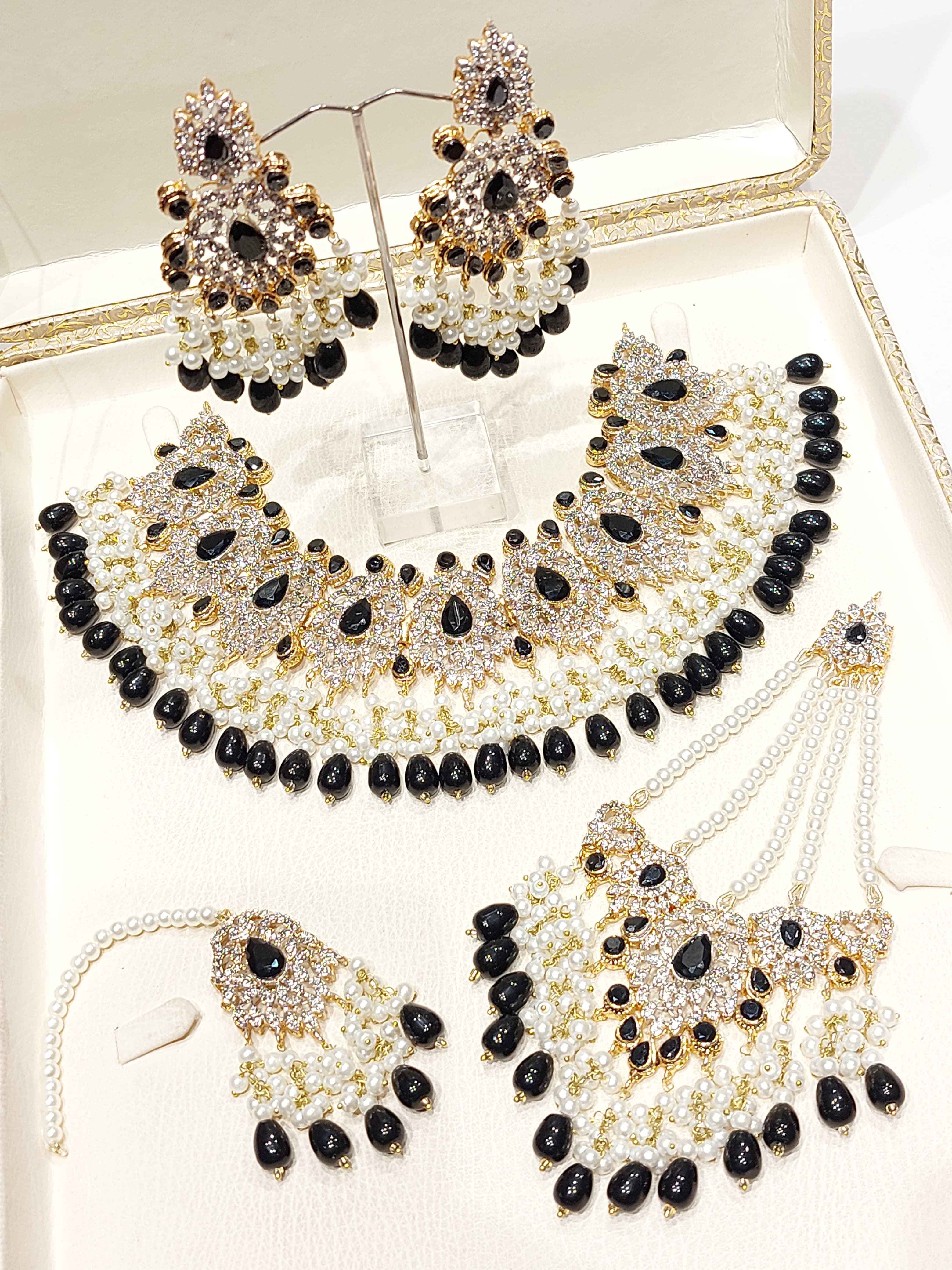 Majestic Allure – Luxury Crystal & Pearl Jewelry Set