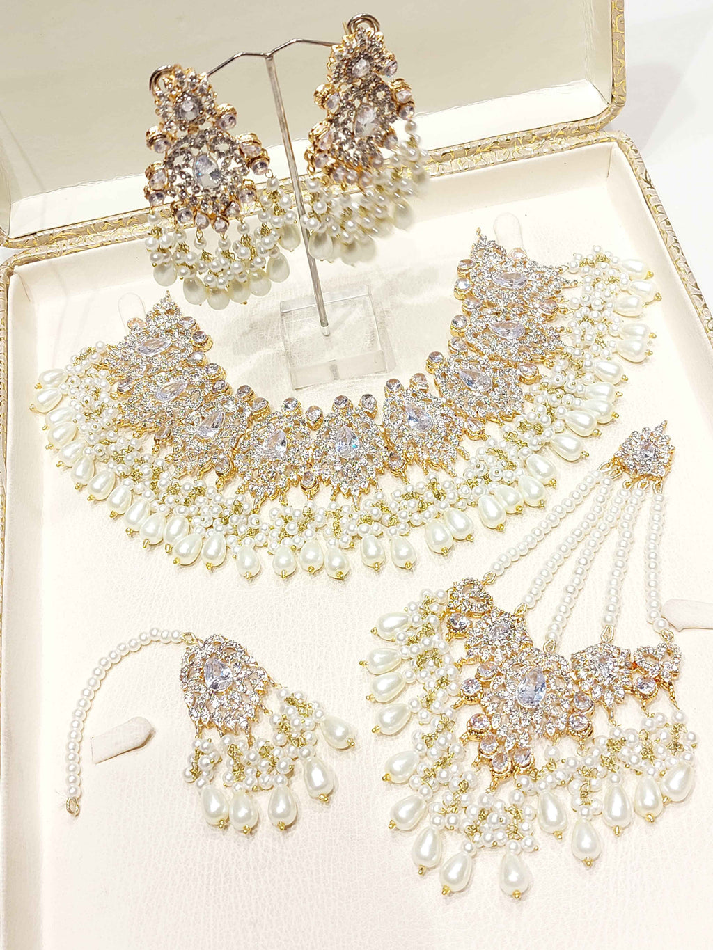 Majestic Allure – Luxury Crystal & Pearl Jewelry Set