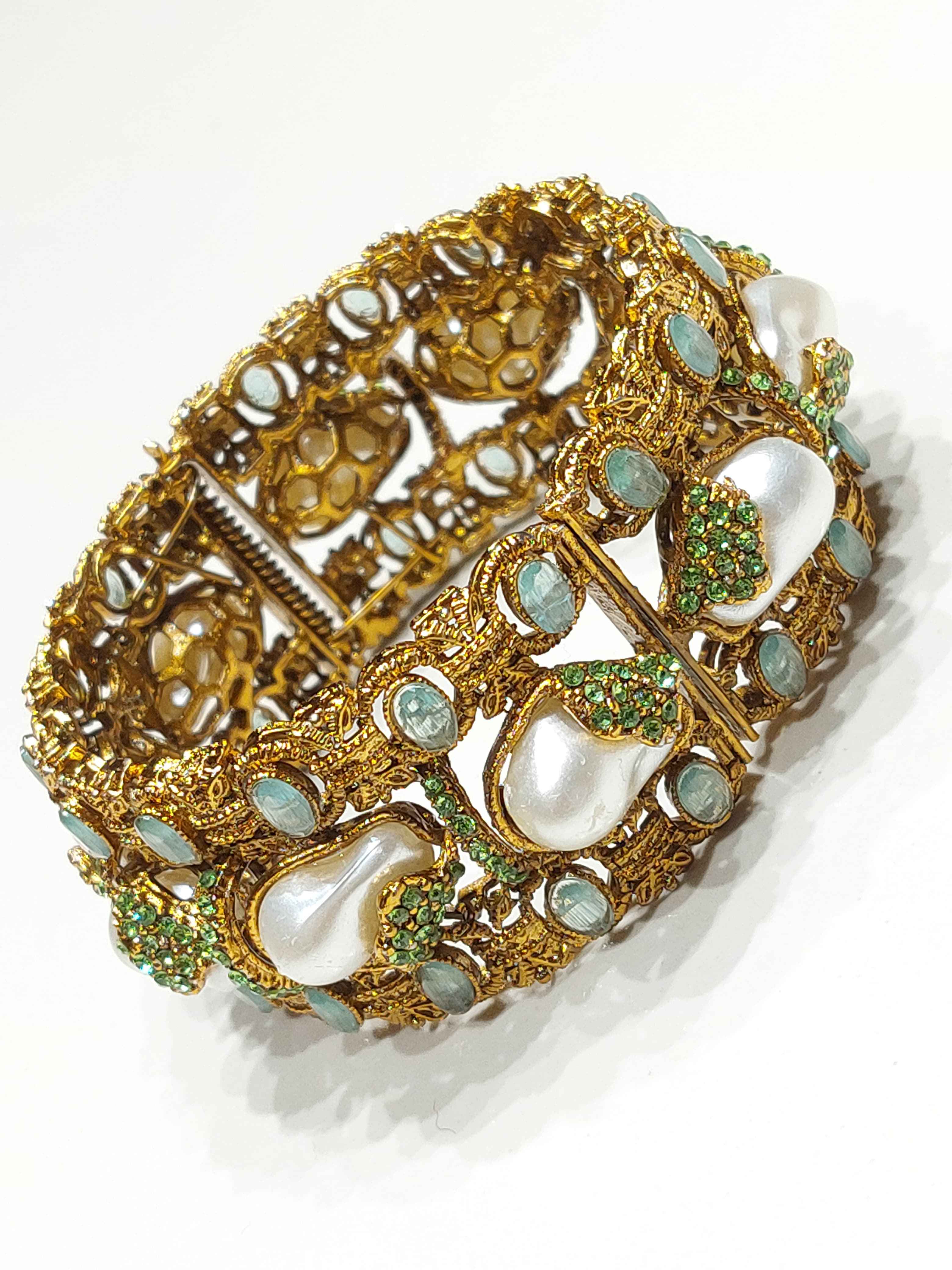 Majestic Royal Garden Kada for Women