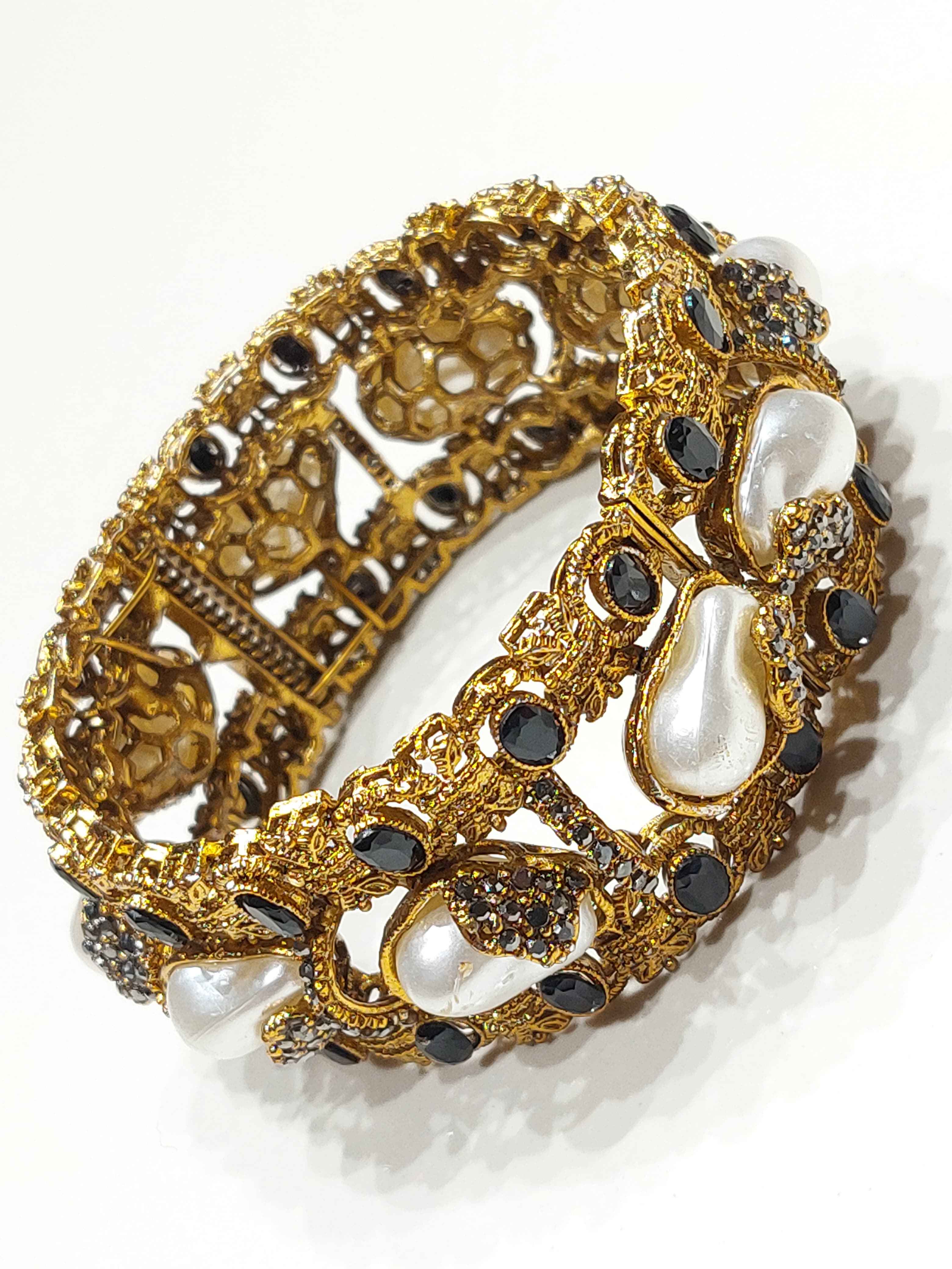 Majestic Royal Garden Kada for Women