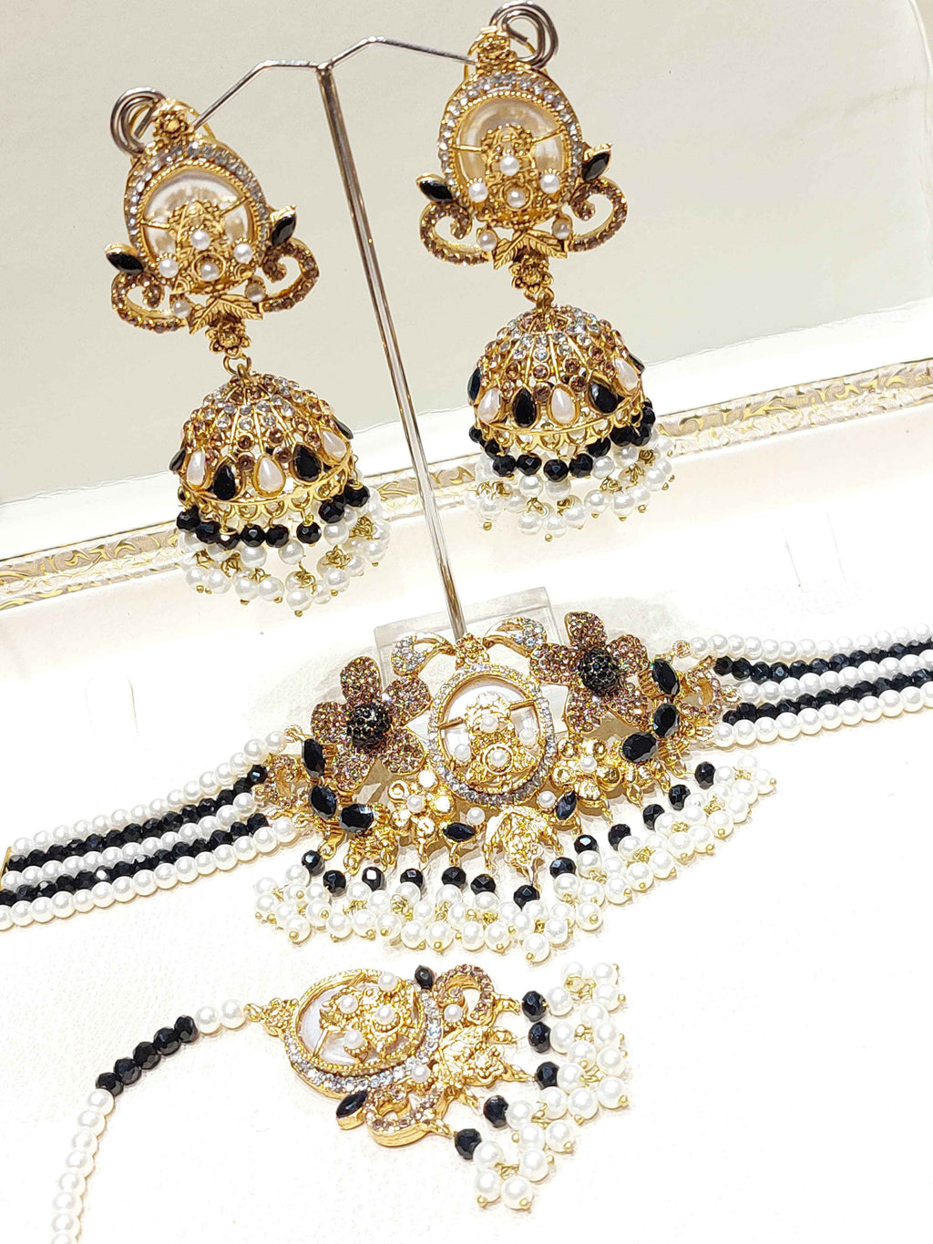 Majestic Royal Bridal Set For Women