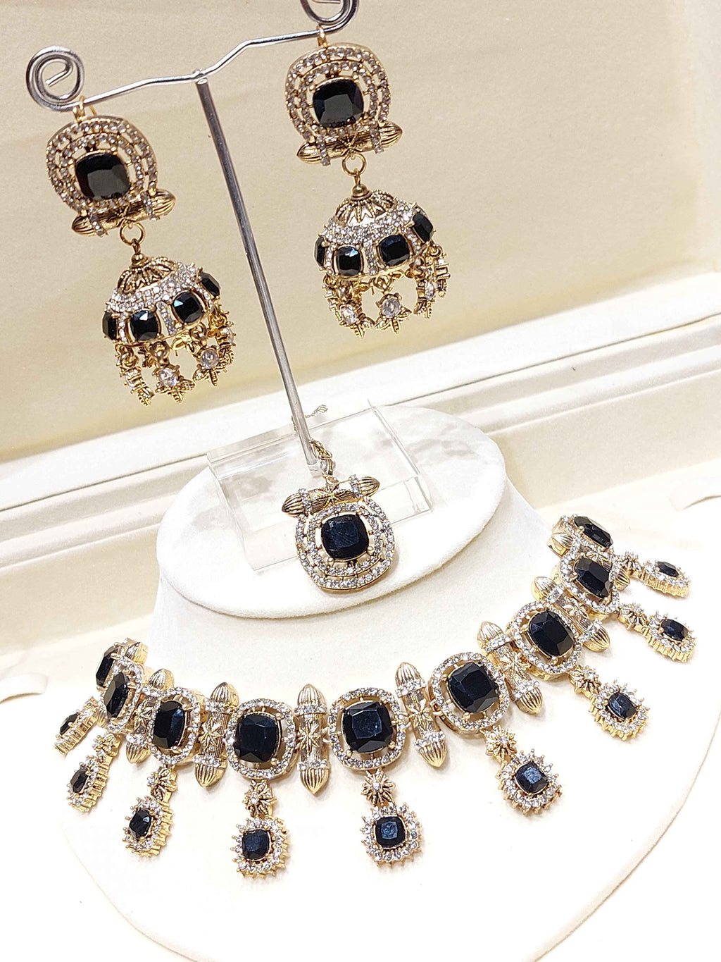 Majestic Square Cut Jewels for Women