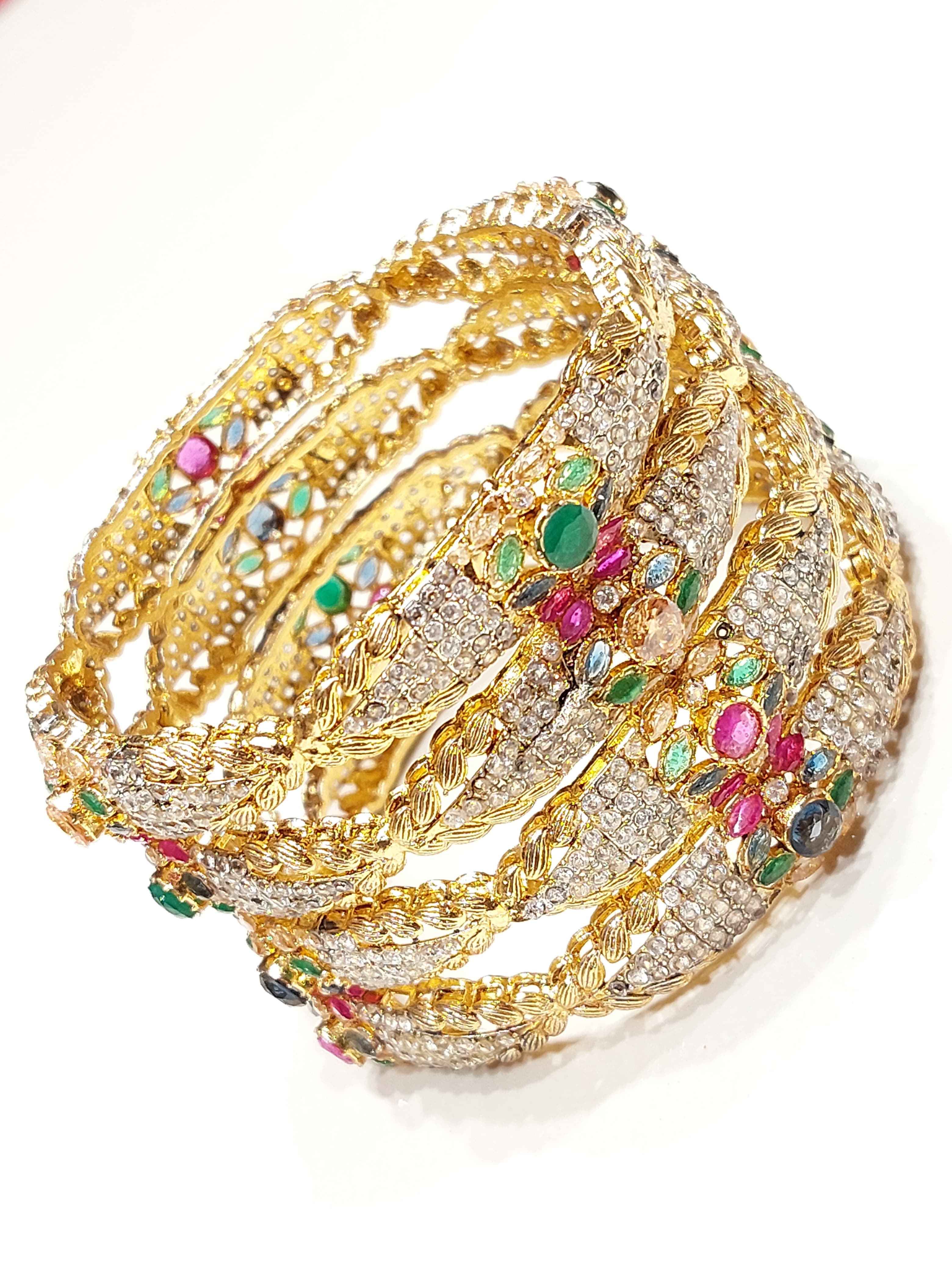 Luxe Radiant Zirkon 4-Piece Bangle Set