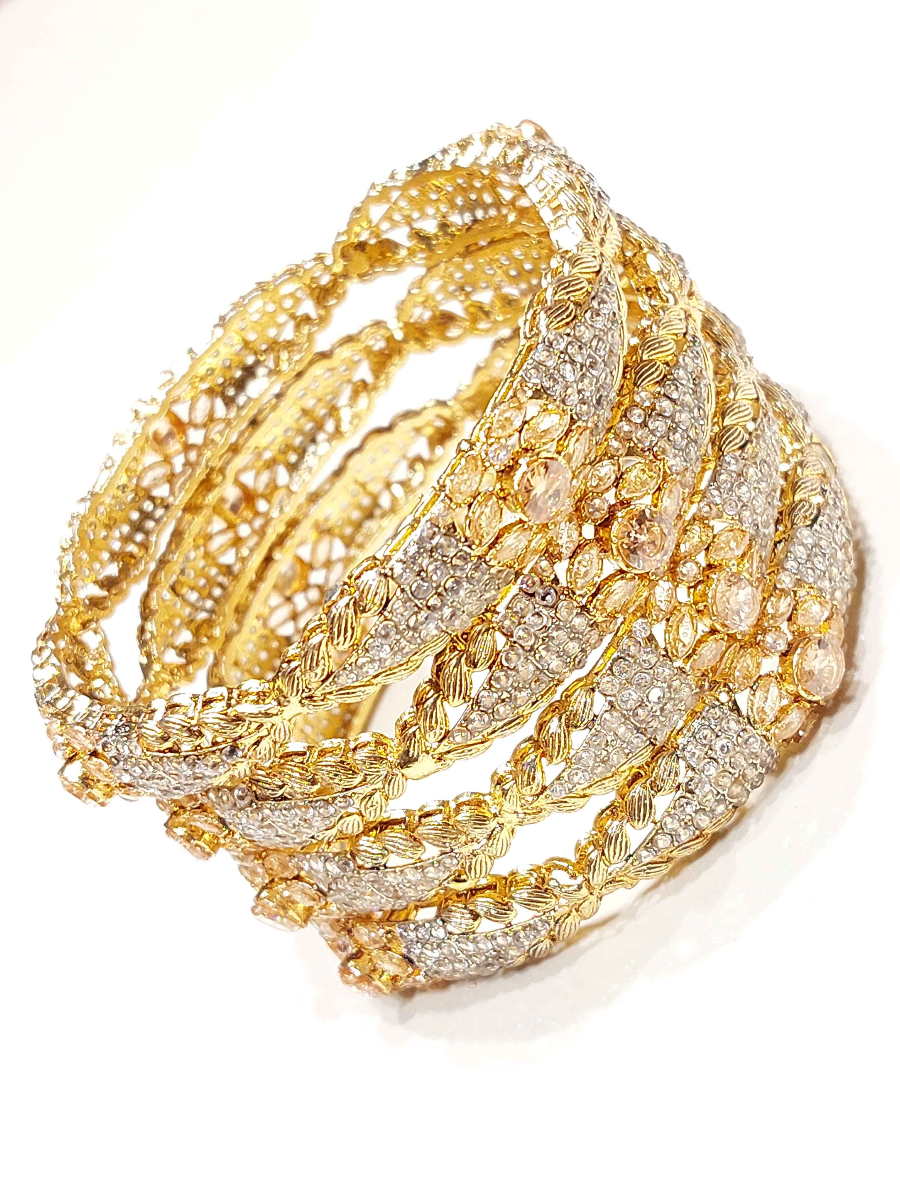 Luxe Radiant Zirkon 4-Piece Bangle Set