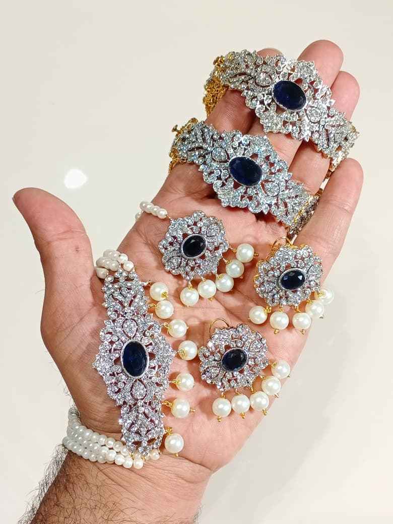 Royal Velvet Stone Choker & Bangle Set