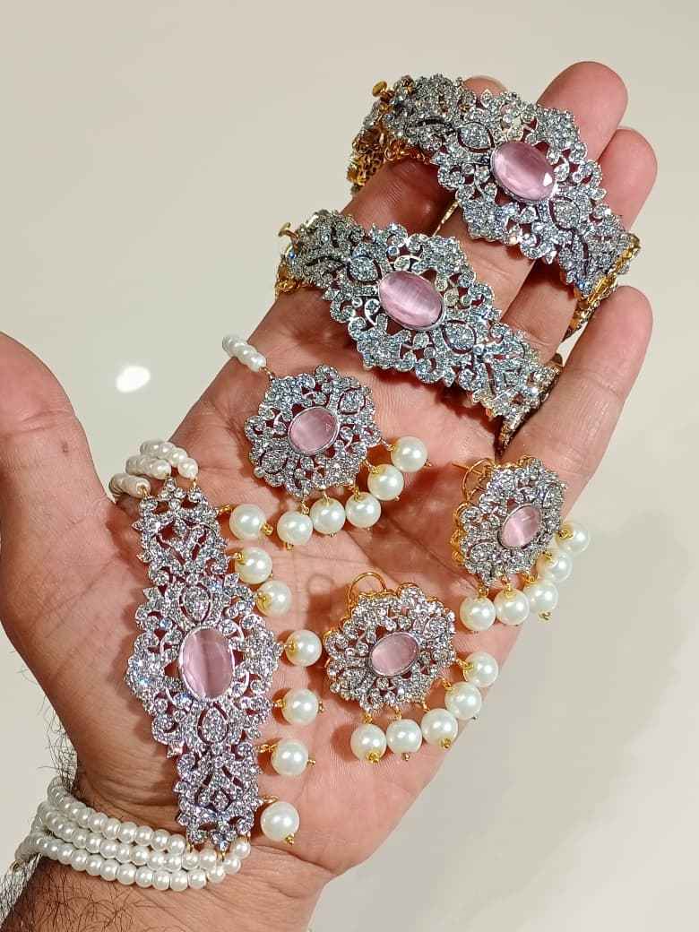 Royal Velvet Stone Choker & Bangle Set